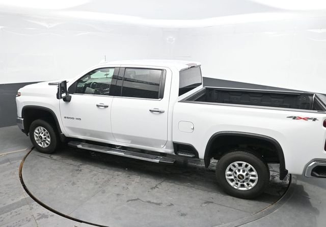 Used 2024 White Chevrolet LTZ image 20