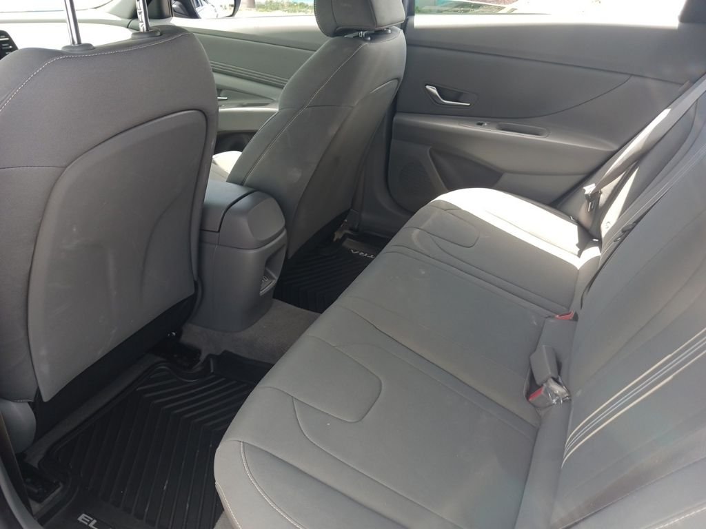 Used 2025 Blue Hyundai SEL Sport image 13