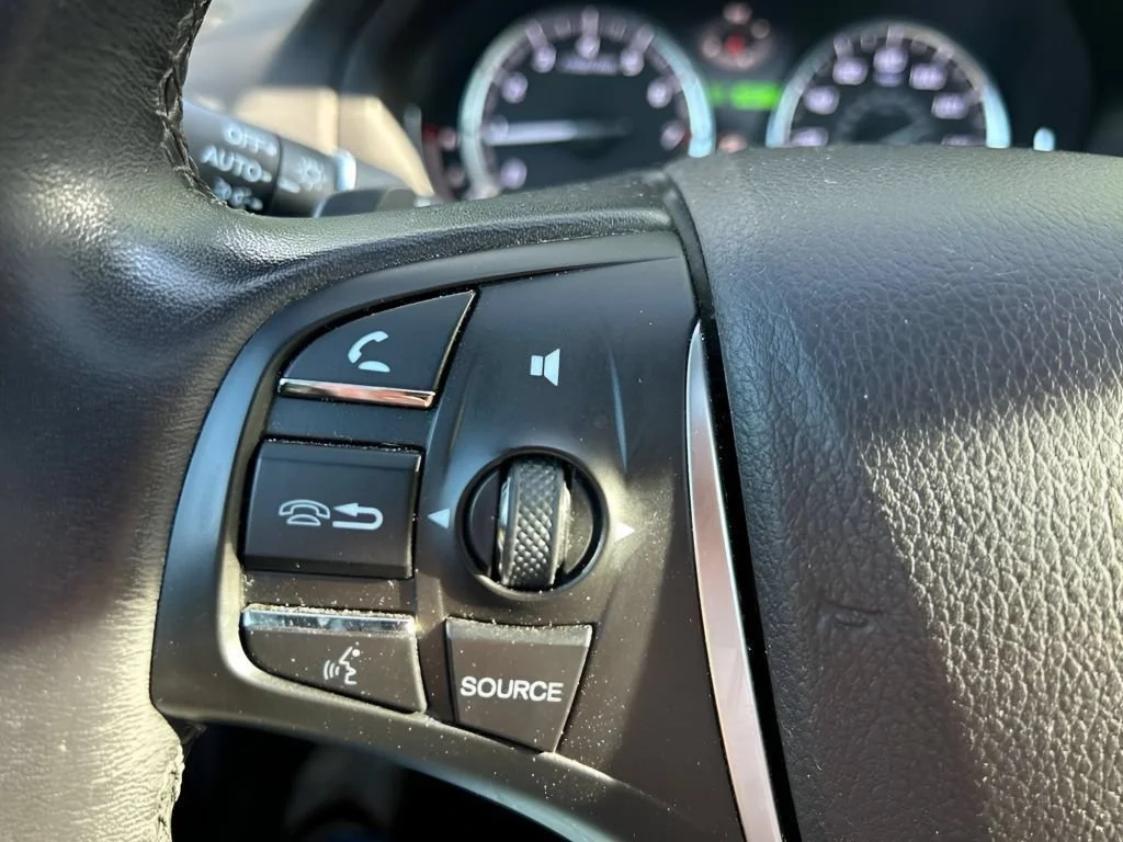 Used 2017 Modern Steel Metallic Acura 3.5L V6 image 23