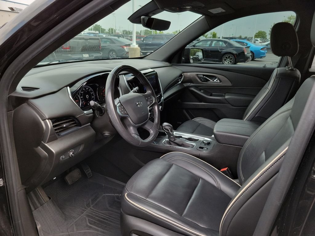 Used 2022 Black Chevrolet Premier image 23