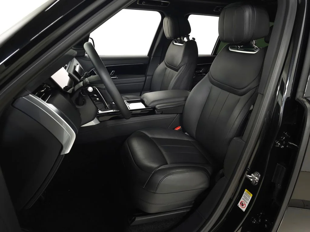 Used 2026 Black Land Rover SE image 19