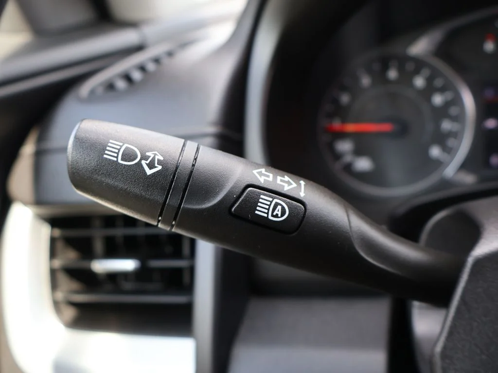 Used 2024 Black GMC SLT image 39