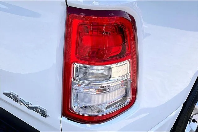 Used 2023 White Ram Big Horn/Lone Star image 23