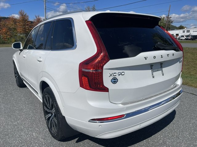 Used 2024 White Volvo Plus Bright Theme image 3