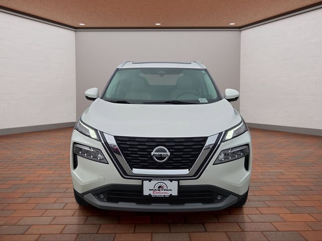 Used 2021 Pearl White Nissan SL image 30