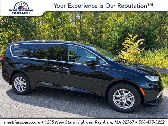 Used 2024 Black Chrysler Touring L image 1