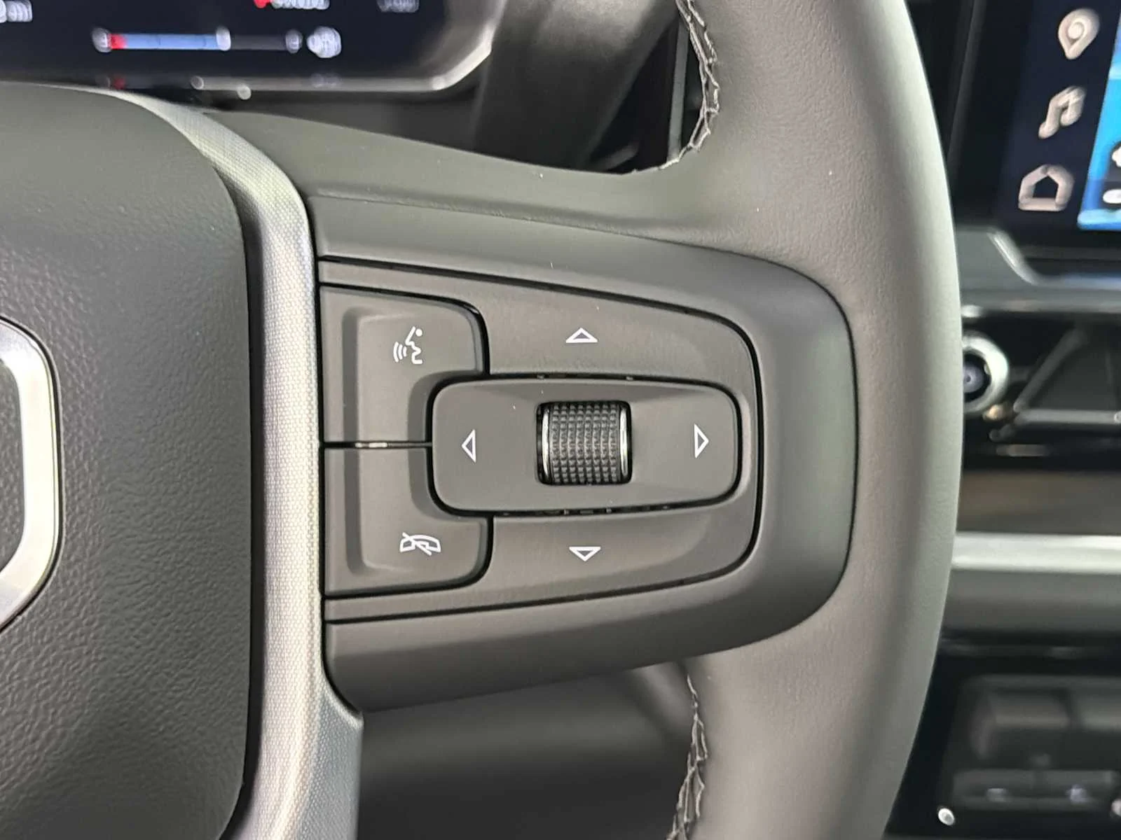 New 2026 Glacier White Tricoat GMC SLT image 24