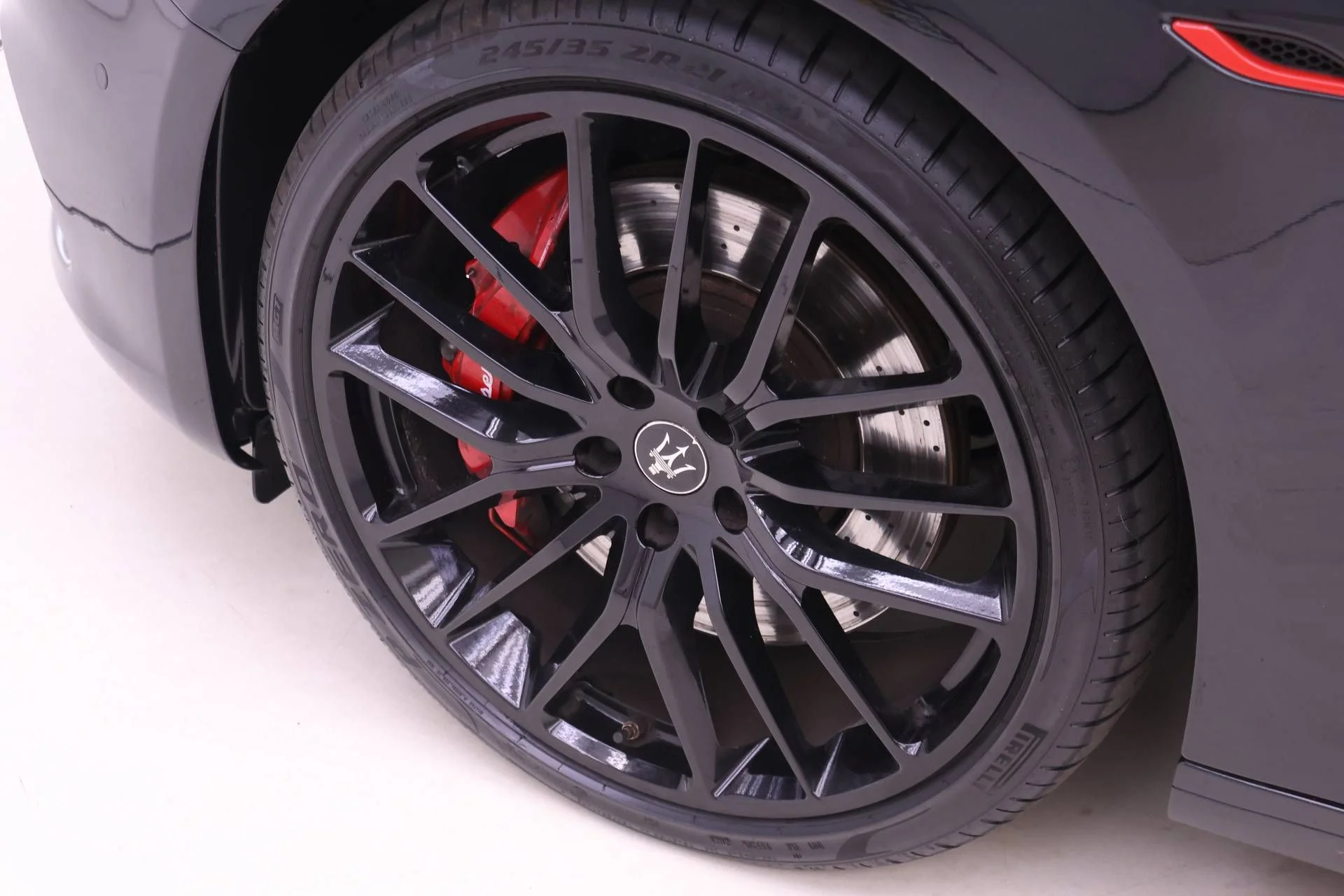 Certified Used 2023  Maserati Trofeo image 23