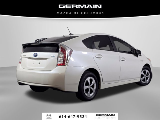Used 2012 White Toyota Three image 8