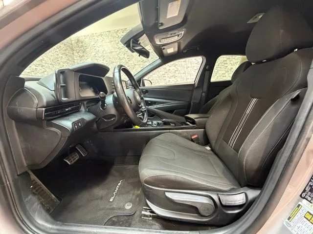 Used 2025 Fluid Metal Hyundai SEL Sport image 18
