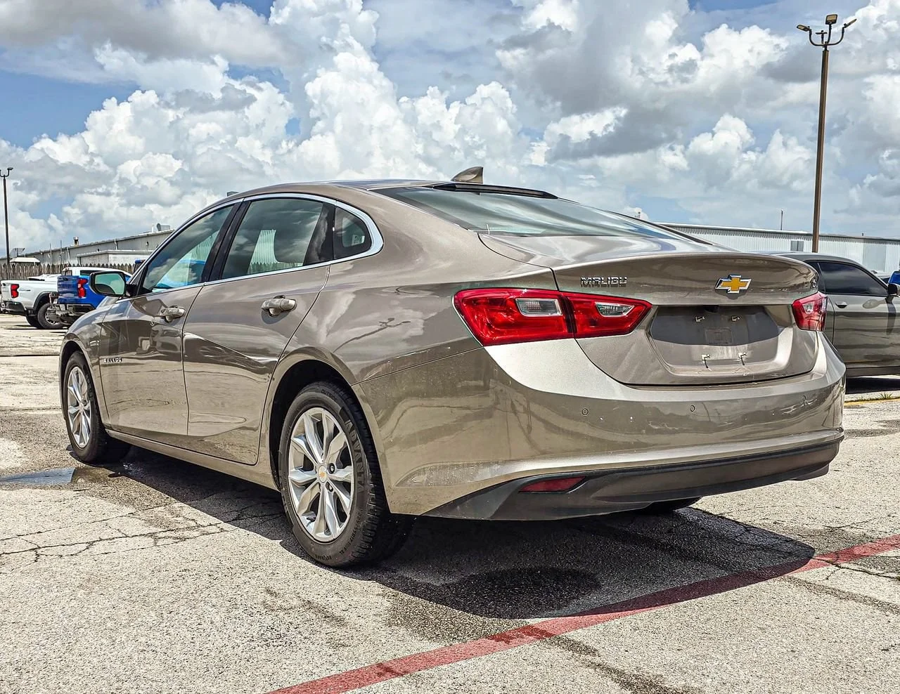 Used 2024 Mineral Gray Metallic Chevrolet 1LT image 3