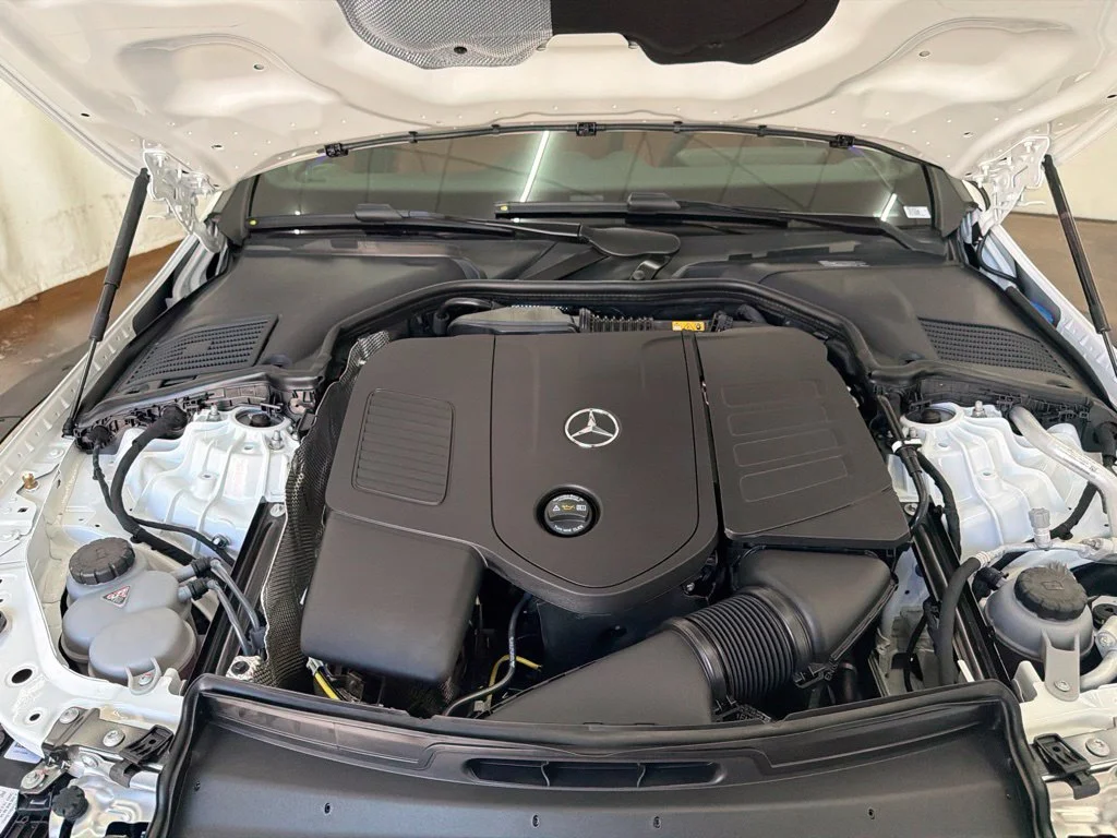 New 2027 White Mercedes-Benz C 300 image 29