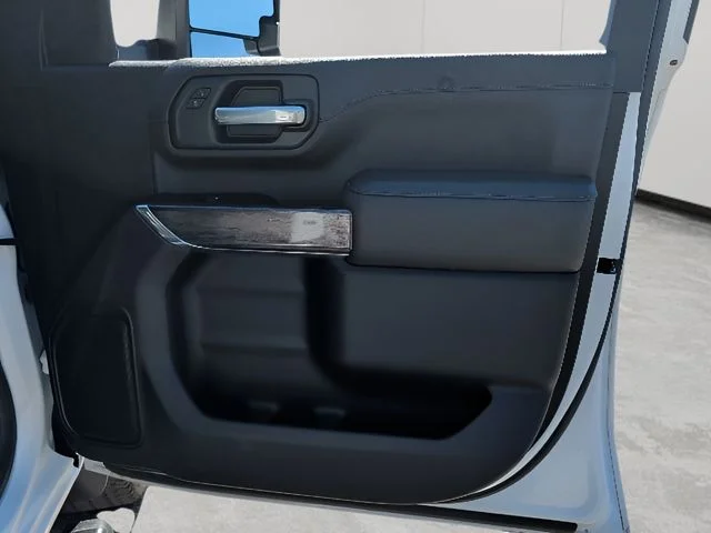 2023 Chevrolet Silverado 2500HD LTZ - Photo 41