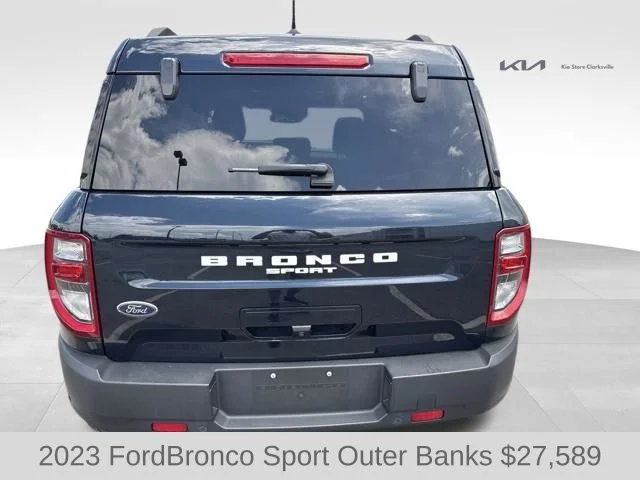 Used 2023 Blue Ford Outer Banks image 7