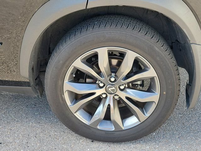 Used 2021 Obsidian Lexus 300 F Sport image 9