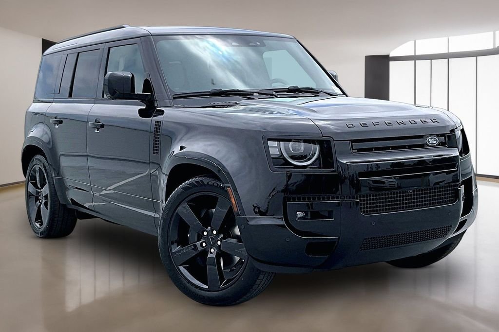 New 2026 Black Land Rover X-Dynamic SE image 2