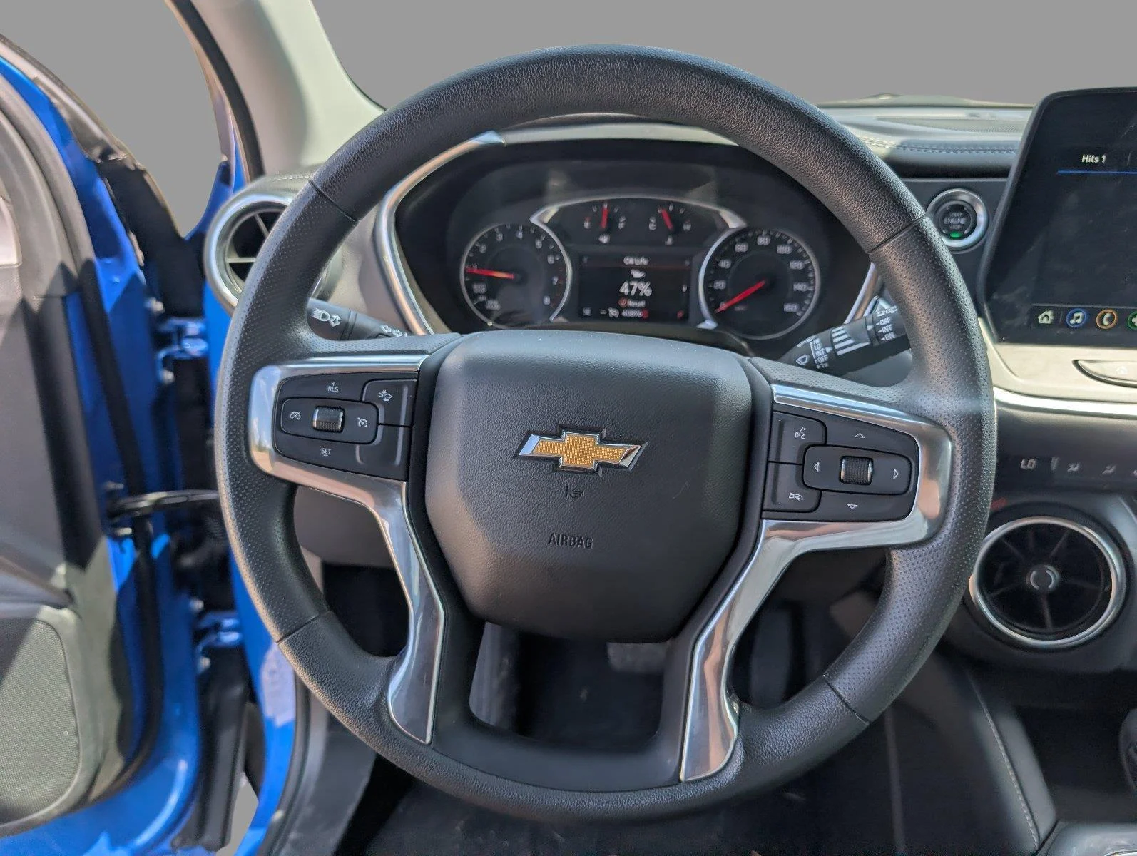 Used 2025 Riptide Blue Metallic Chevrolet 2LT image 28