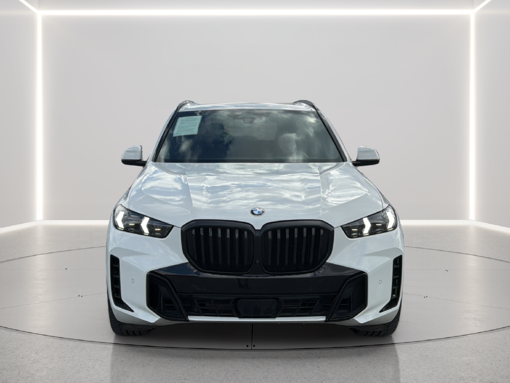 Used 2024 Alpine White BMW sDrive40i image 10