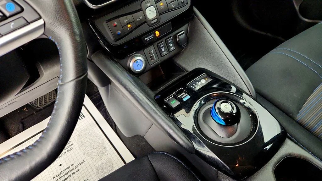 Used 2023 Brilliant Silver Metallic Nissan SV PLUS Hatchback w/ 212-Mile Range & ProPILOT Assist image 16
