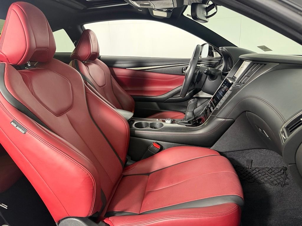 Used 2022 White INFINITI Red Sport 400 image 29