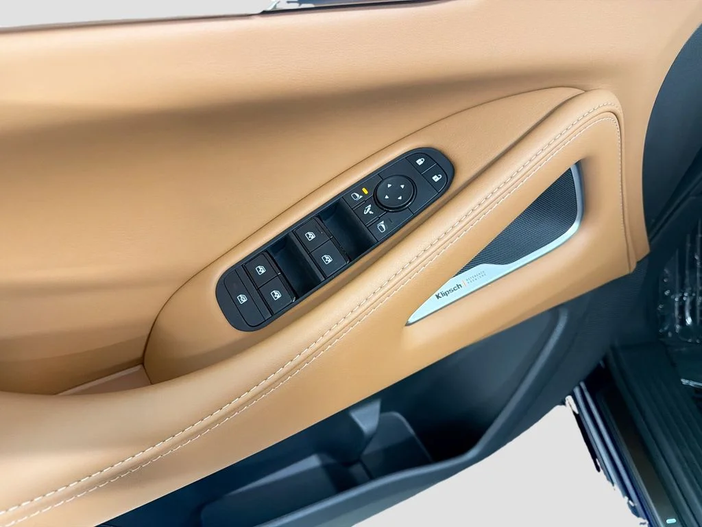 New 2027 GRAND BLUE INFINITI Autograph image 19