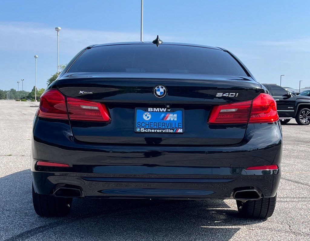 Used 2018 Black BMW 540i xDrive image 9