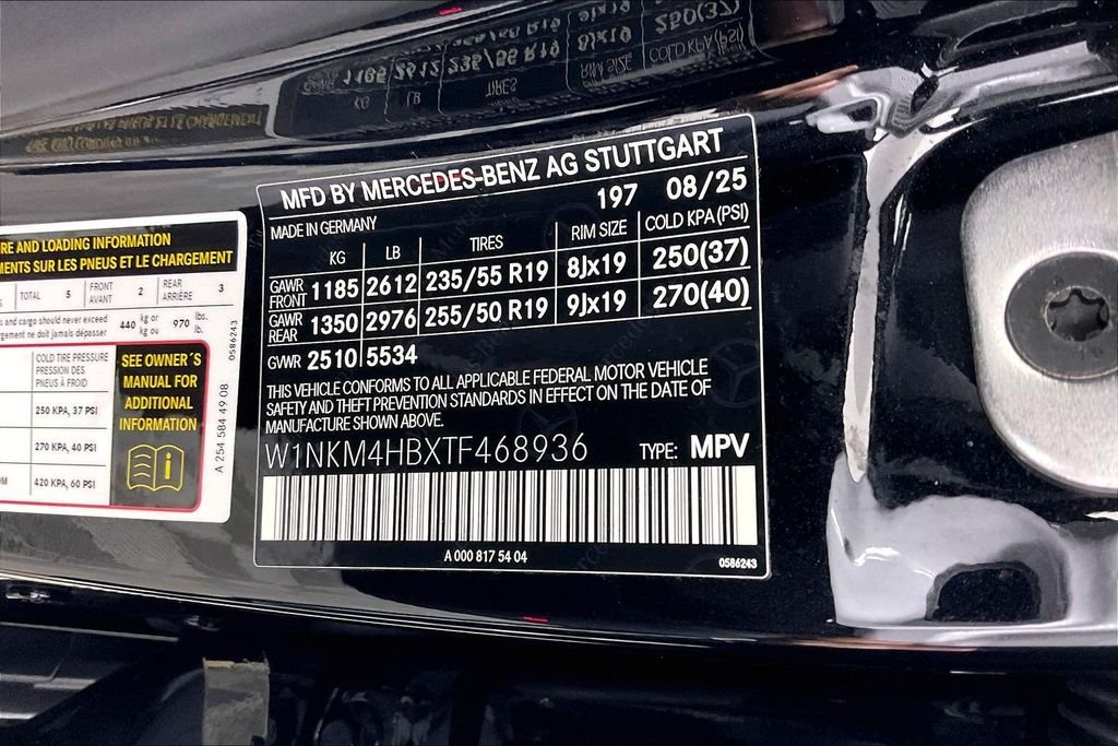 Used 2026 Black Mercedes-Benz GLC 300 image 26