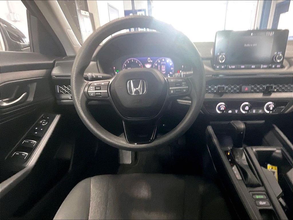 Used 2023 Black Honda LX image 17