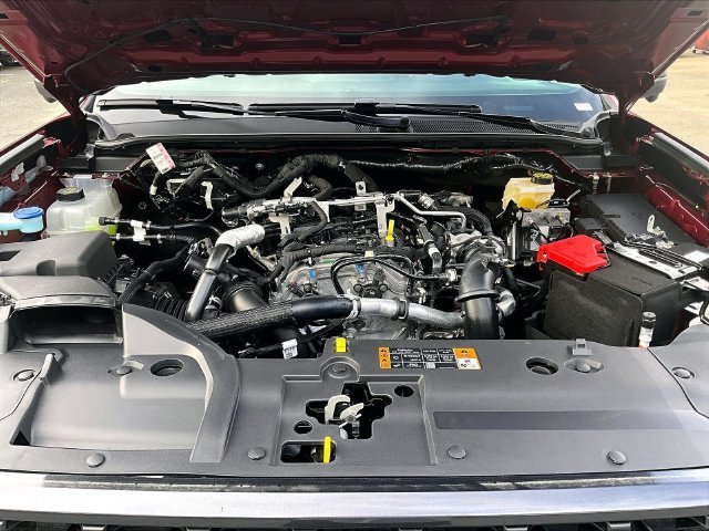 New 2026 Ruby Red Metallic Tinted Clearcoat Ford XLT image 12