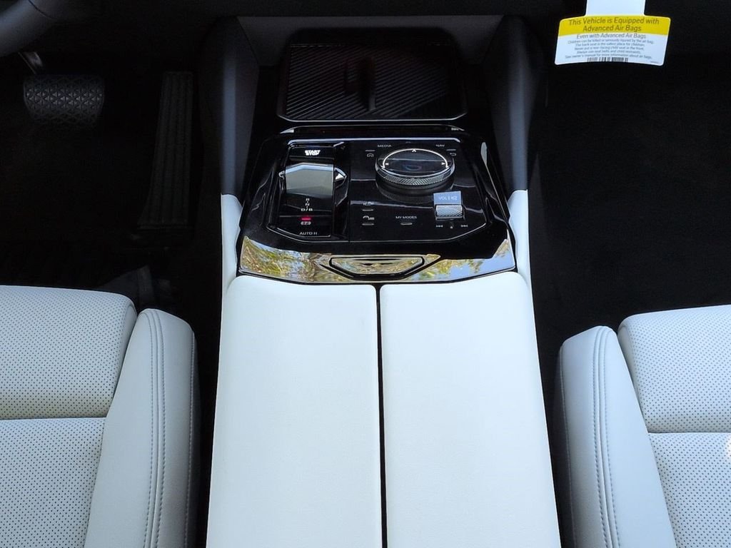New 2026 White Metallic BMW eDrive40 image 19