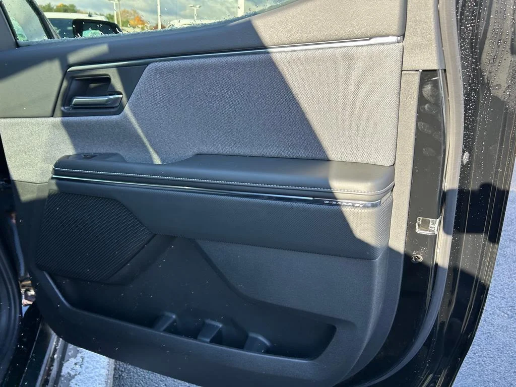 2026 GMC Sierra EV Elevation - Photo 16