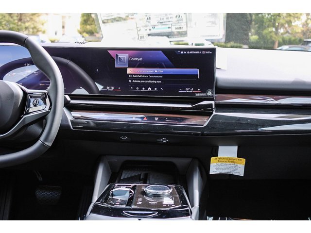 New 2026 Mineral White Metallic BMW eDrive40 image 13