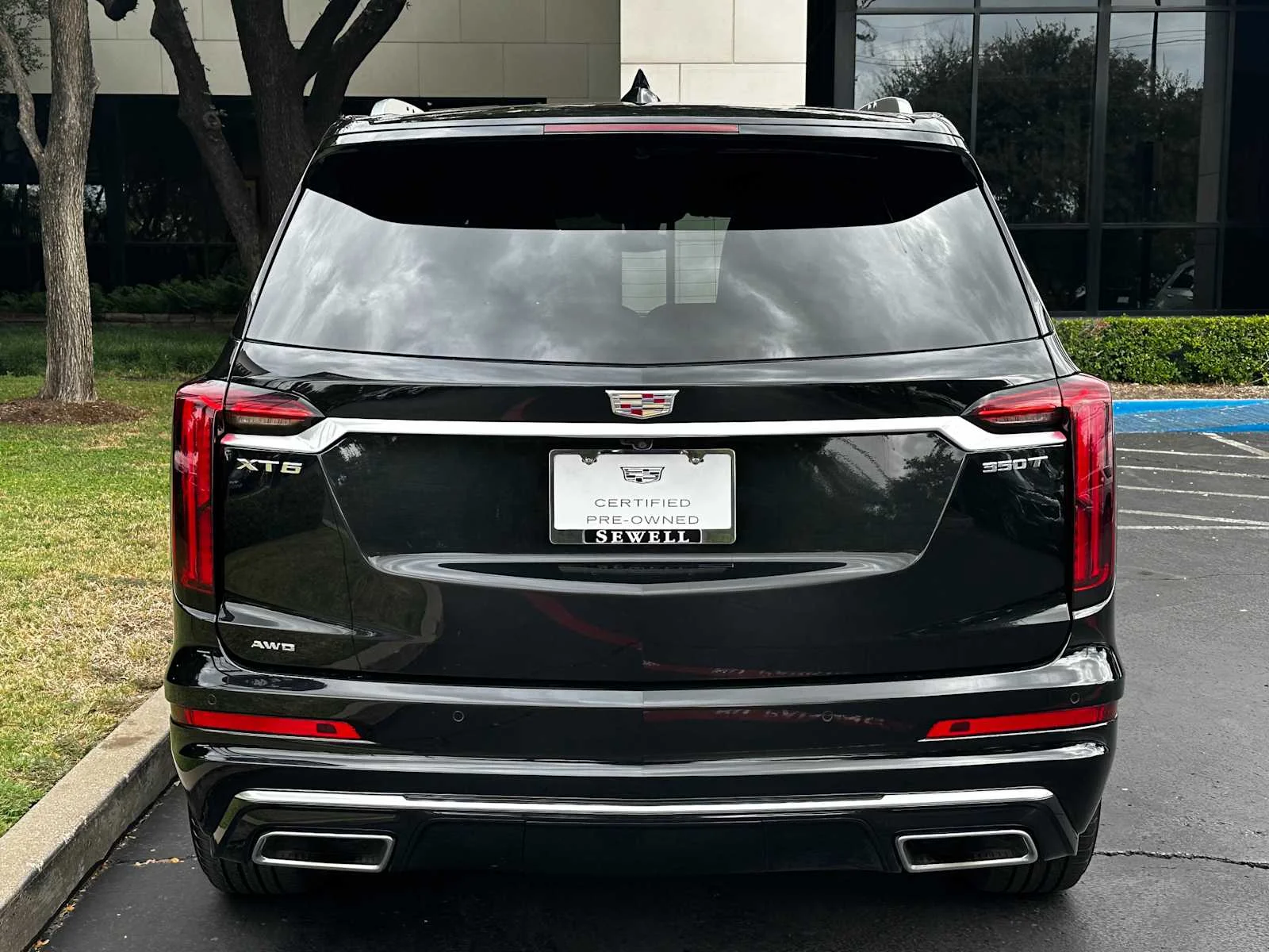 Certified Used 2025 Stellar Black Metallic Cadillac Luxury image 3
