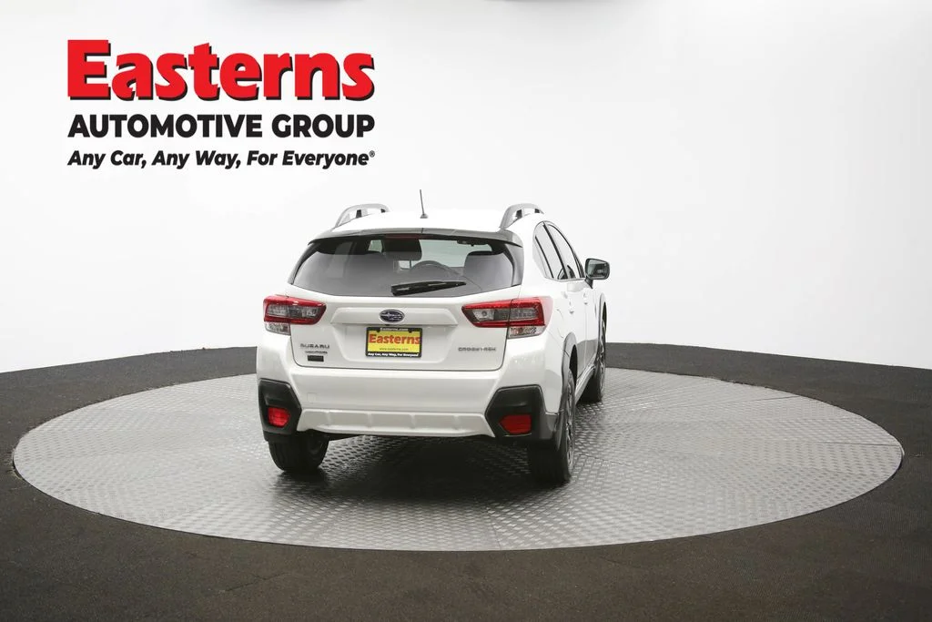 Used 2021 White Subaru Base image 38