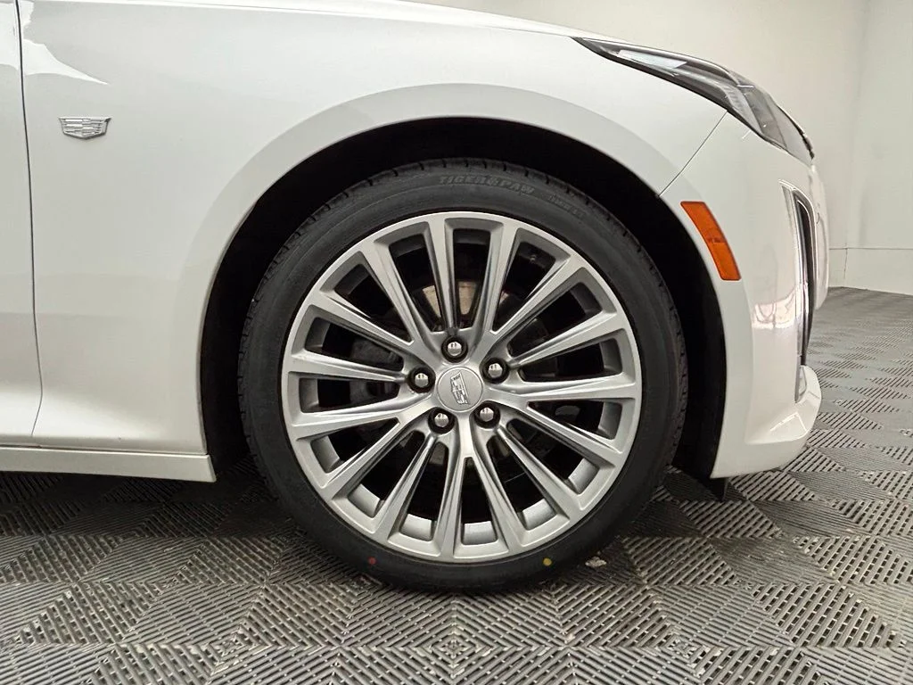 Used 2022 White Cadillac Premium Luxury image 15