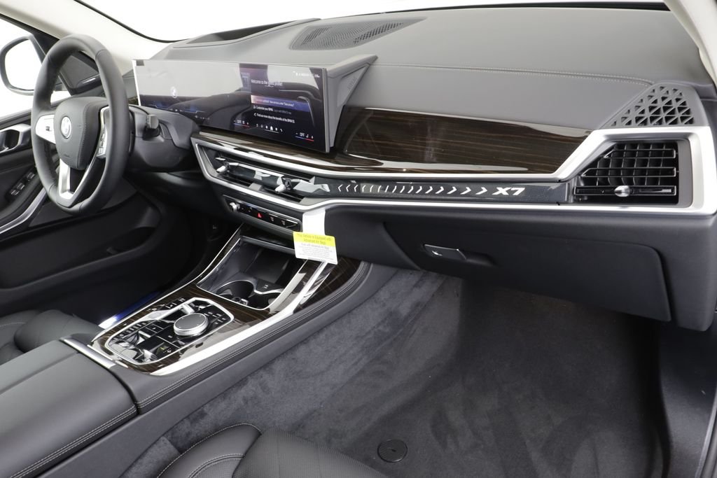 New 2026 Black Sapphire Metallic BMW xDrive40i image 22