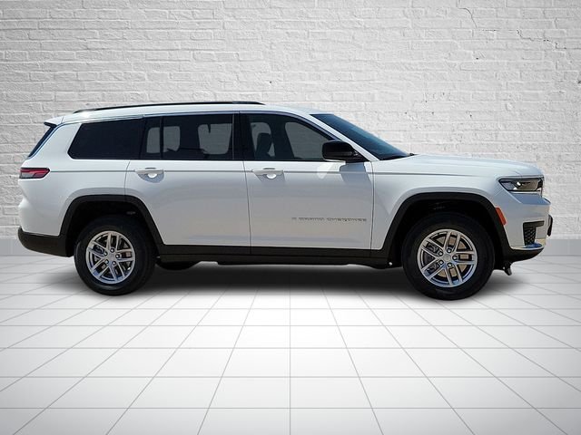 New 2026 Bright White Clearcoat Jeep Laredo image 5