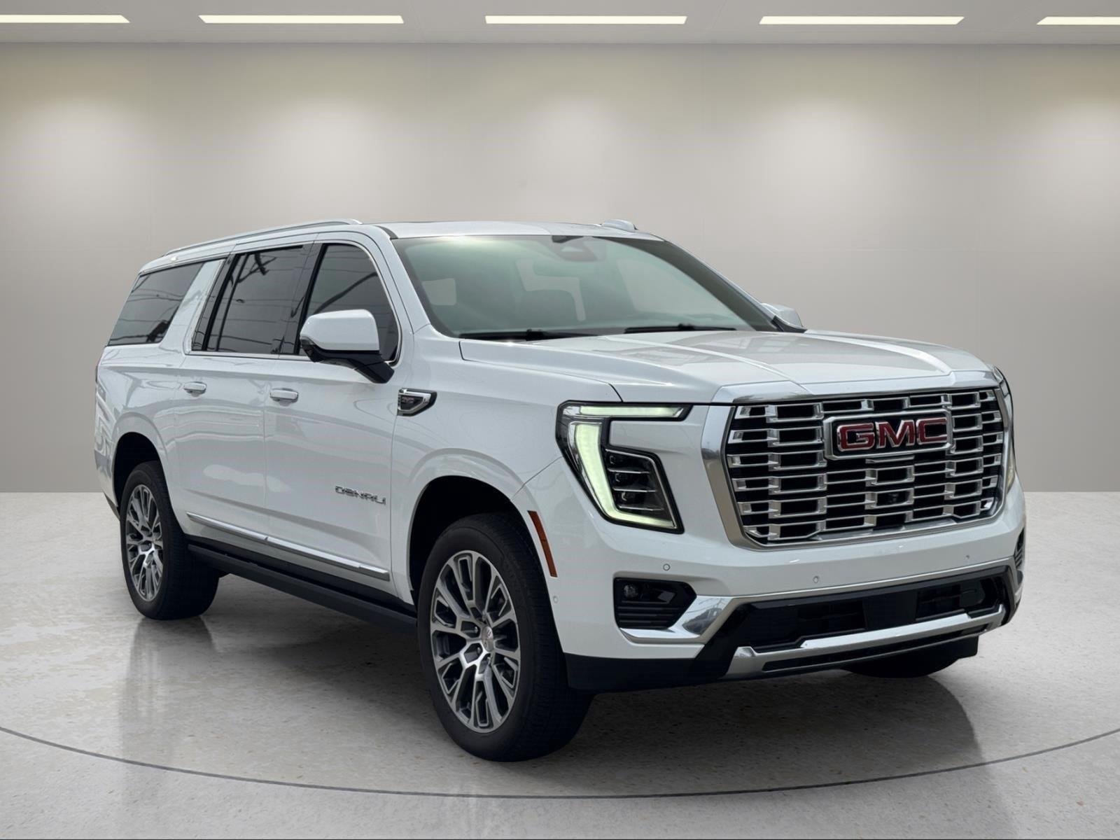 Used 2026 Summit White GMC Denali image 7