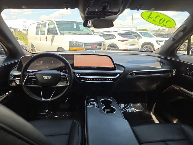 Used 2024 Cadillac LYRIQ Luxury 1 with VIN 1GYKPPRLXRZ116240 for sale in Raynham, MA