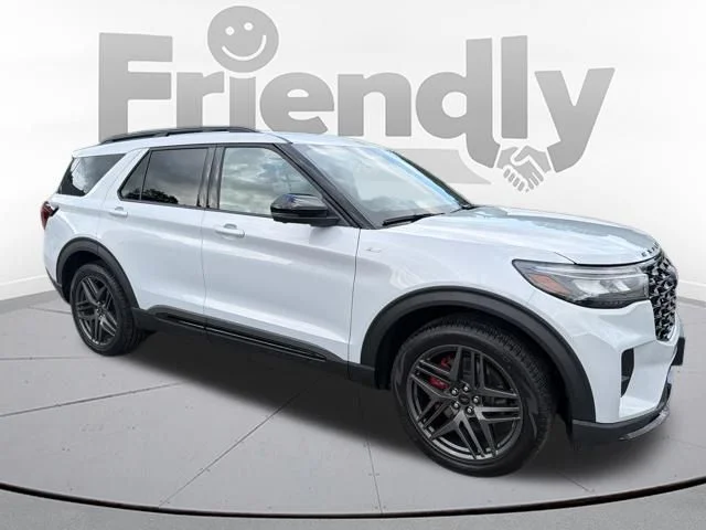 New 2026 Space White Metallic Ford ST-Line image 10