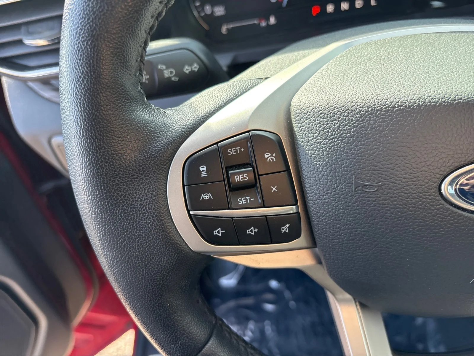 Used 2022 Red Ford Limited image 22