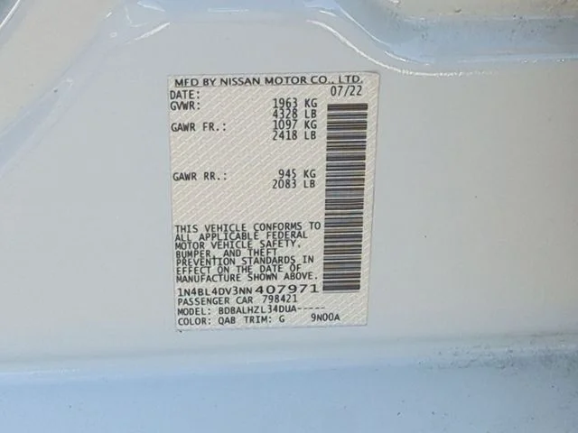 Used 2022 White Nissan 2.5 SV image 38