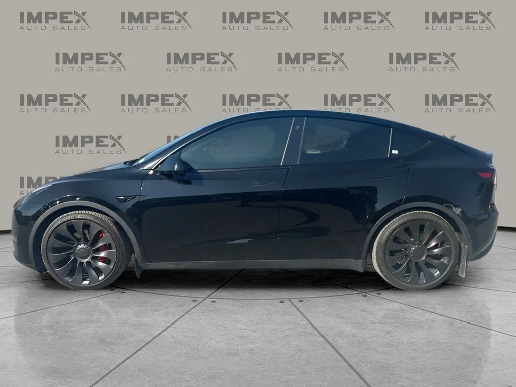 Used 2022 Black Tesla Performance image 2