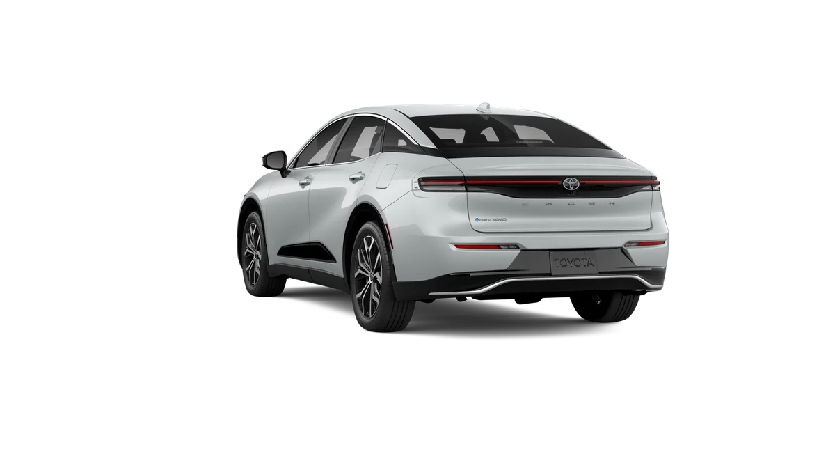 New 2027 Oxygen White Toyota XLE image 7