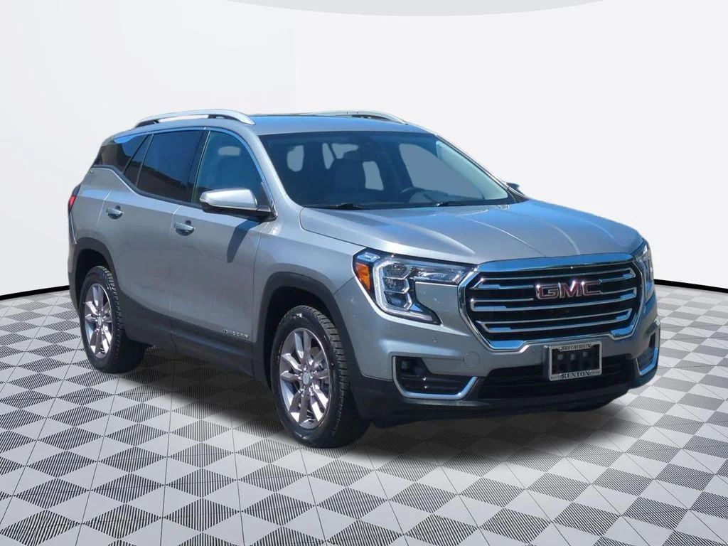 Used 2023 Sterling Metallic GMC SLT image 8