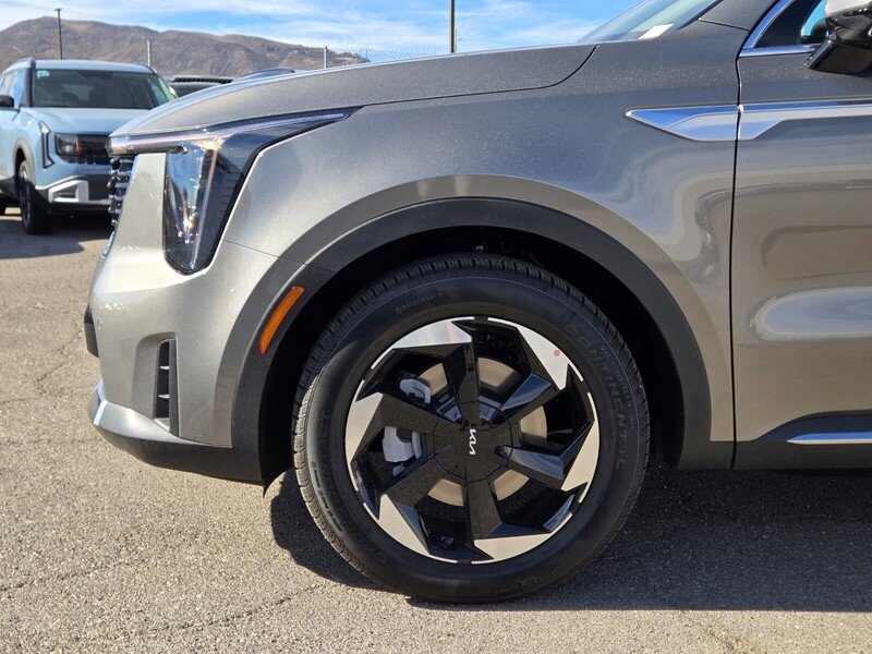 New 2026 Volcanic Sand Kia EX image 5
