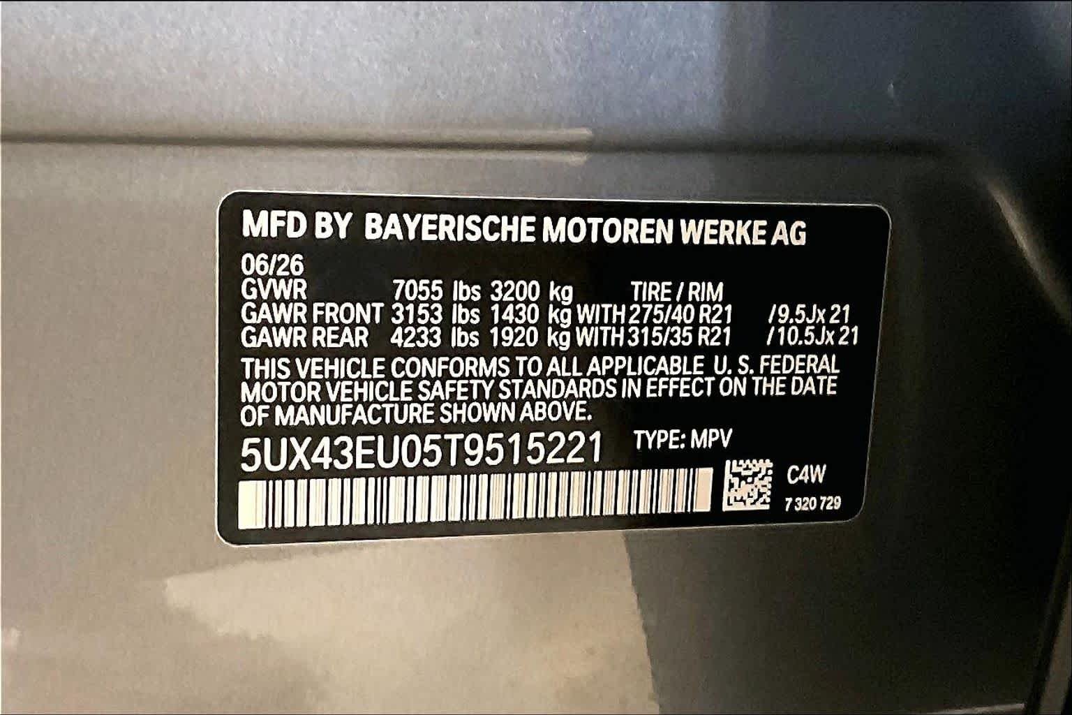 New 2026 Skyscraper Grey Metallic BMW xDrive50e image 18