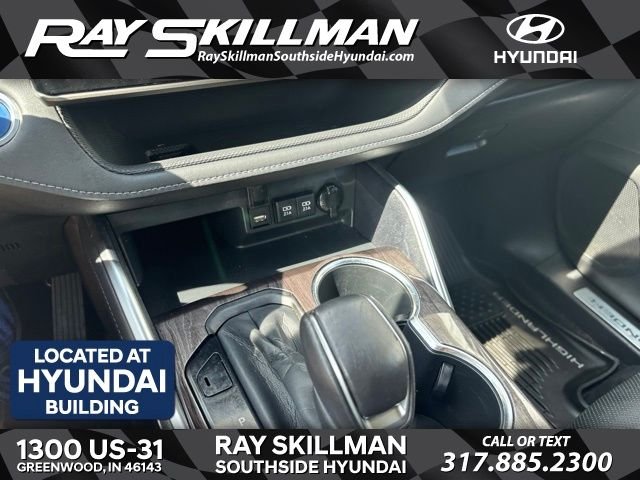 Used 2020 Silver Toyota Limited image 27
