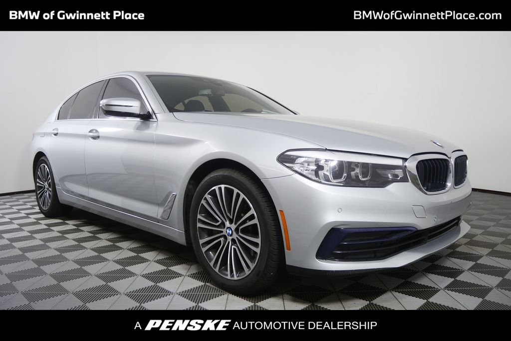 2019 BMW 5 Series 530i xDrive Sedan's photo