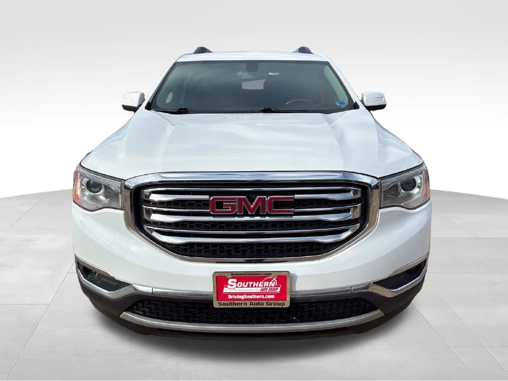 Used 2017 White GMC SLE-2 image 9